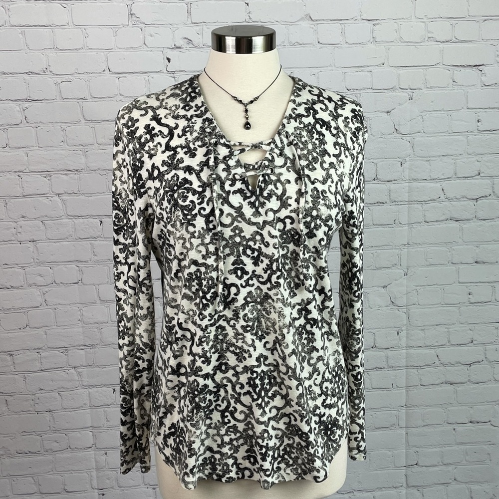 Ruff Hewn Lace Neck Top w/Gray/Black Design Medium